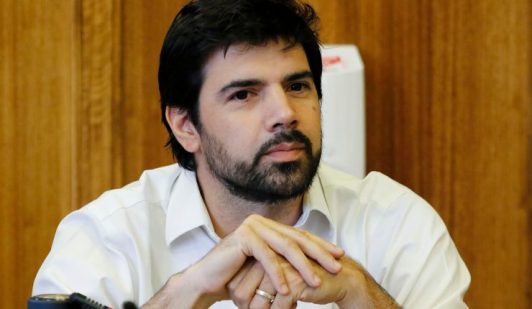 "Rindió gastos improcedentes, abultados y falsos": CDE solicitó que el SII se sume a querella contra Joaquín Lavín León