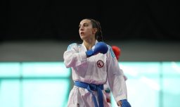 Sigue sumando oros: Valentina Toro se consagra campeona en la Premier League de karate