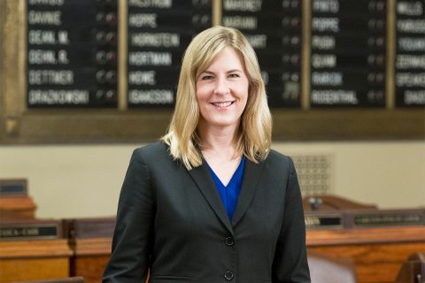 De Harvard al Capitolio estatal: Así fue la destacada carrera de Melissa Hortman, víctima de un asesinato "con motivación política" en EE.UU.